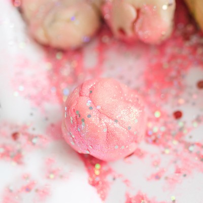 Homemade Sparkly Dough for Toddlers